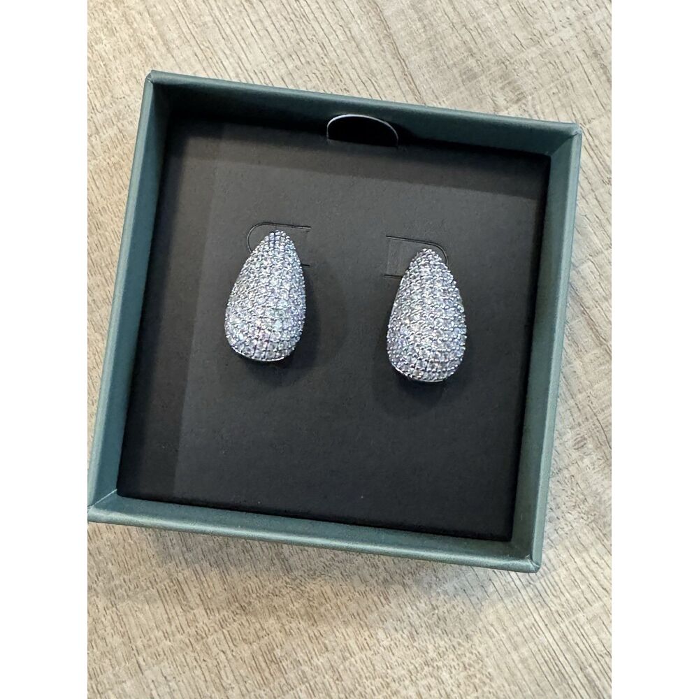Jewels by Sunaina Narnia Stud Earrings SILVER  New‎ in Box FabFitFun SRP $60